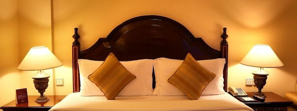 Hotel The Residency Towers Chennai