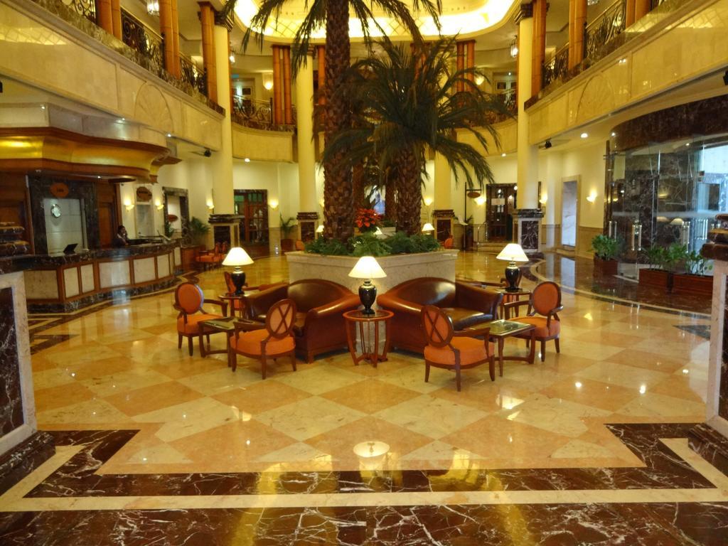 The Residency Towers Hotel 5*